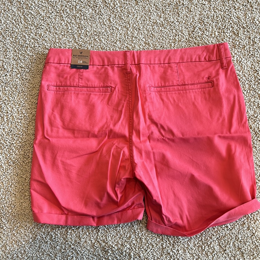 American Eagle Boy Bermuda shorts coral color - Picture 2 of 3